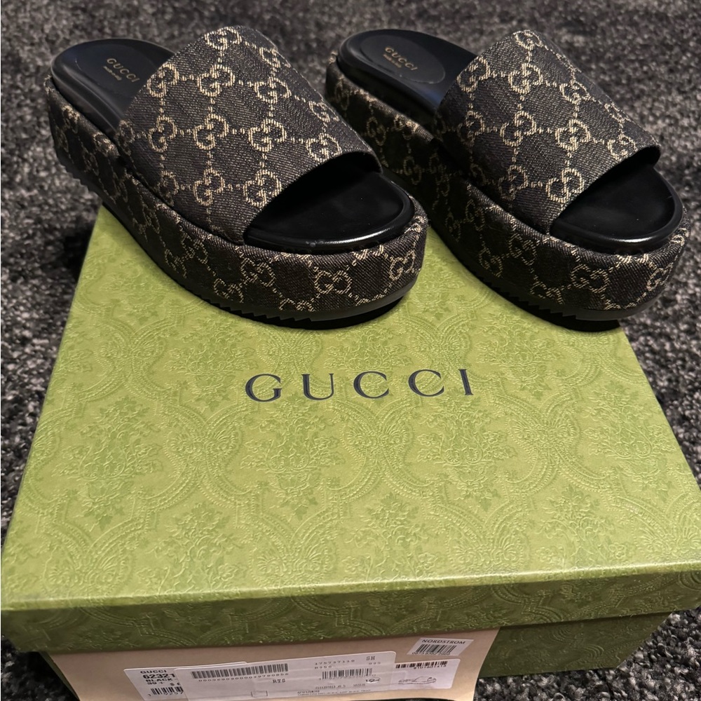 Gucci Platform Slides - Picture 9 of 10